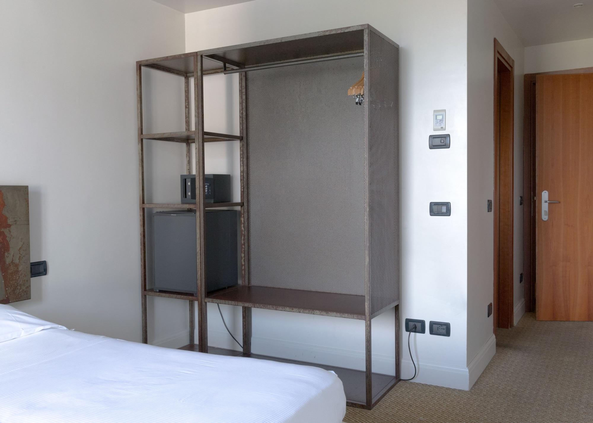 Boutique Hotel Trieste - Adults Only Verona Ngoại thất bức ảnh