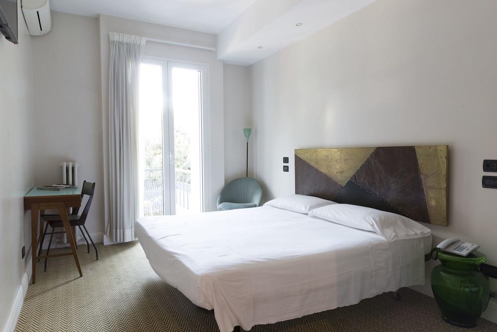 Boutique Hotel Trieste - Adults Only Verona Ngoại thất bức ảnh